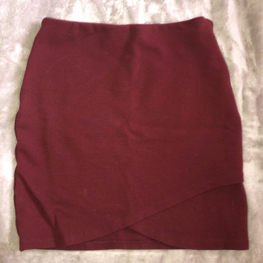 Aritzia (Wilfred free) Skirt